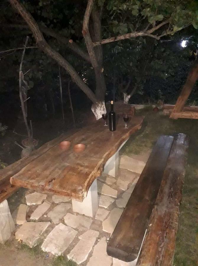 Guest House Ucha Mtsʼkhetʼa Екстериор снимка